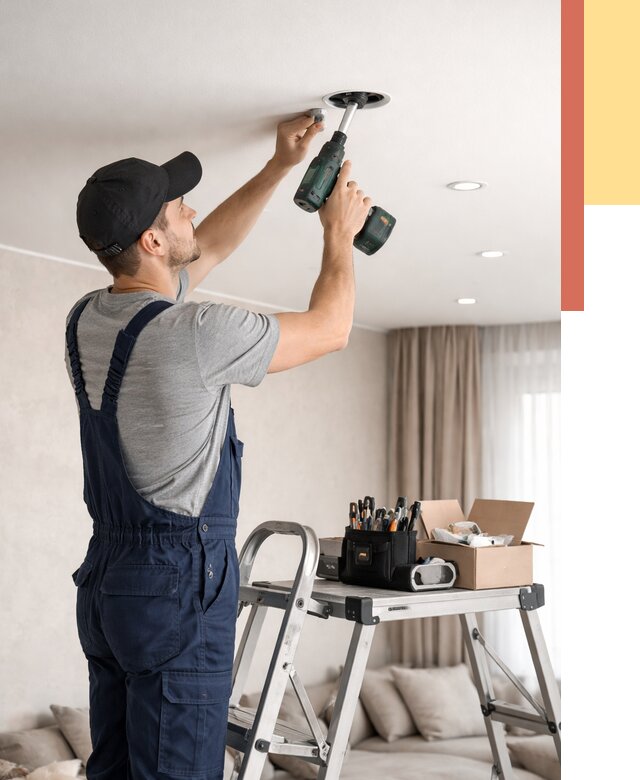 Установка и монтаж точечных светильников в натяжной потолок в Арзамасе от 1955 руб. | ОТДЕЛОЧНИК-Рзм