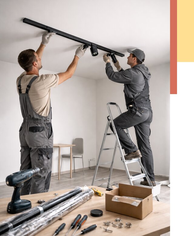 Установка трековых светильников в натяжной потолок в Арзамасе от 4562 руб. | ОТДЕЛОЧНИК-Рзм